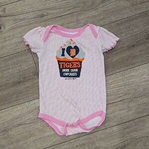 NWOT Piink Polka Dot Tigers Baby Onesie